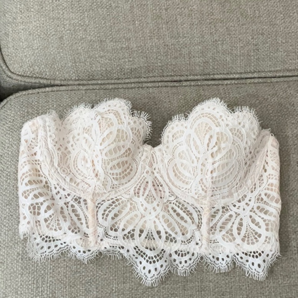 Victoria’s Secret Lace Bra Size 34B